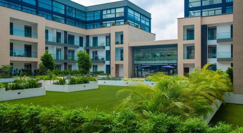 Embassy Gardens Luxury Suites Cpg Accra Bagian luar foto